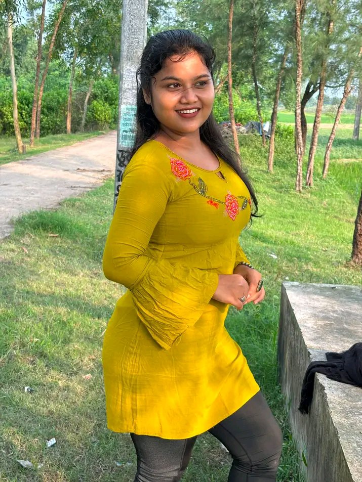 RiptiMir's tweet photo. Good morning everyone 
কেমন লাগছে আমাকে দেখতে https://t.co/Q322eo74a2