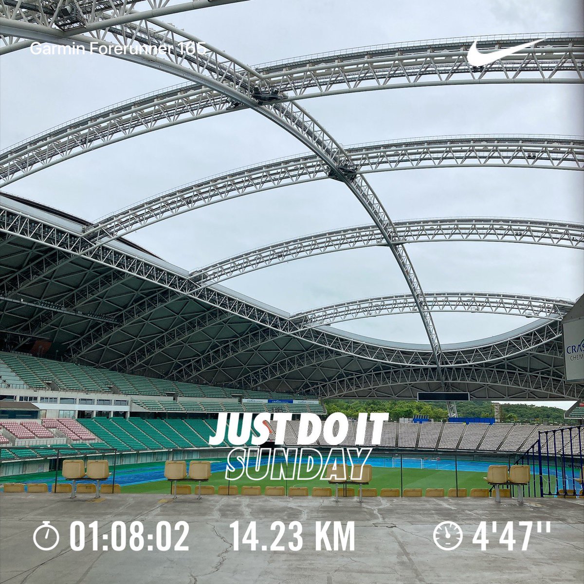 chibikorin2000's tweet photo. ランニング終了なう。
朝、雨降ってたので止んでる間にひとっ走り🏃🏻‍♂️💨💨
気温も下がって来て走りやすかった。
#ハシリマシタグラム #ランニング #justdoitsunday https://t.co/eW1cIQ5Giu