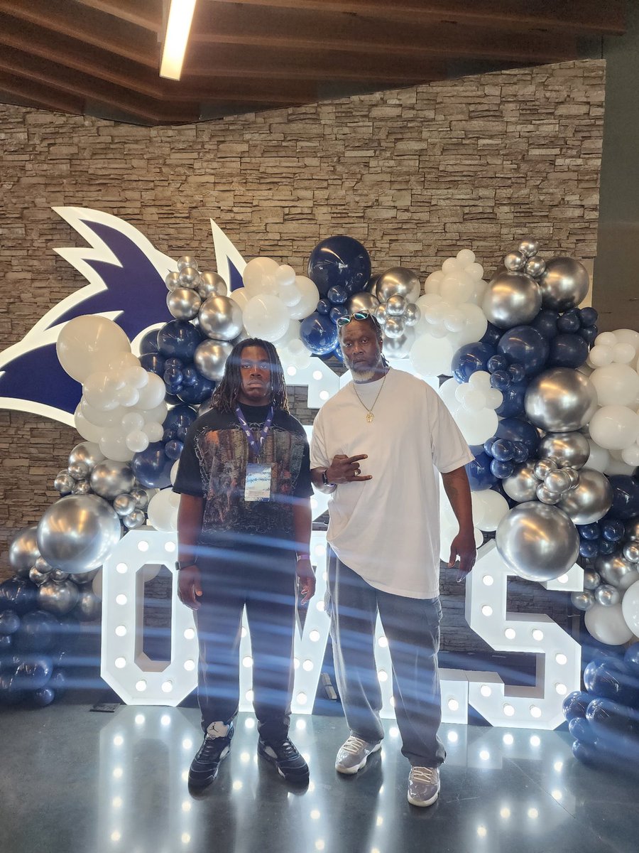 Treynellrivers's tweet photo. Blessed to spend game day at Rice 🦉 Appreciate the opportunity and the coaches for having me out. The work don’t stop. #AGTG @CoachRasheed @CoachChadJ @HURDjunior @CoachMWash @ReggieBrown59 https://t.co/c2gM2KNved