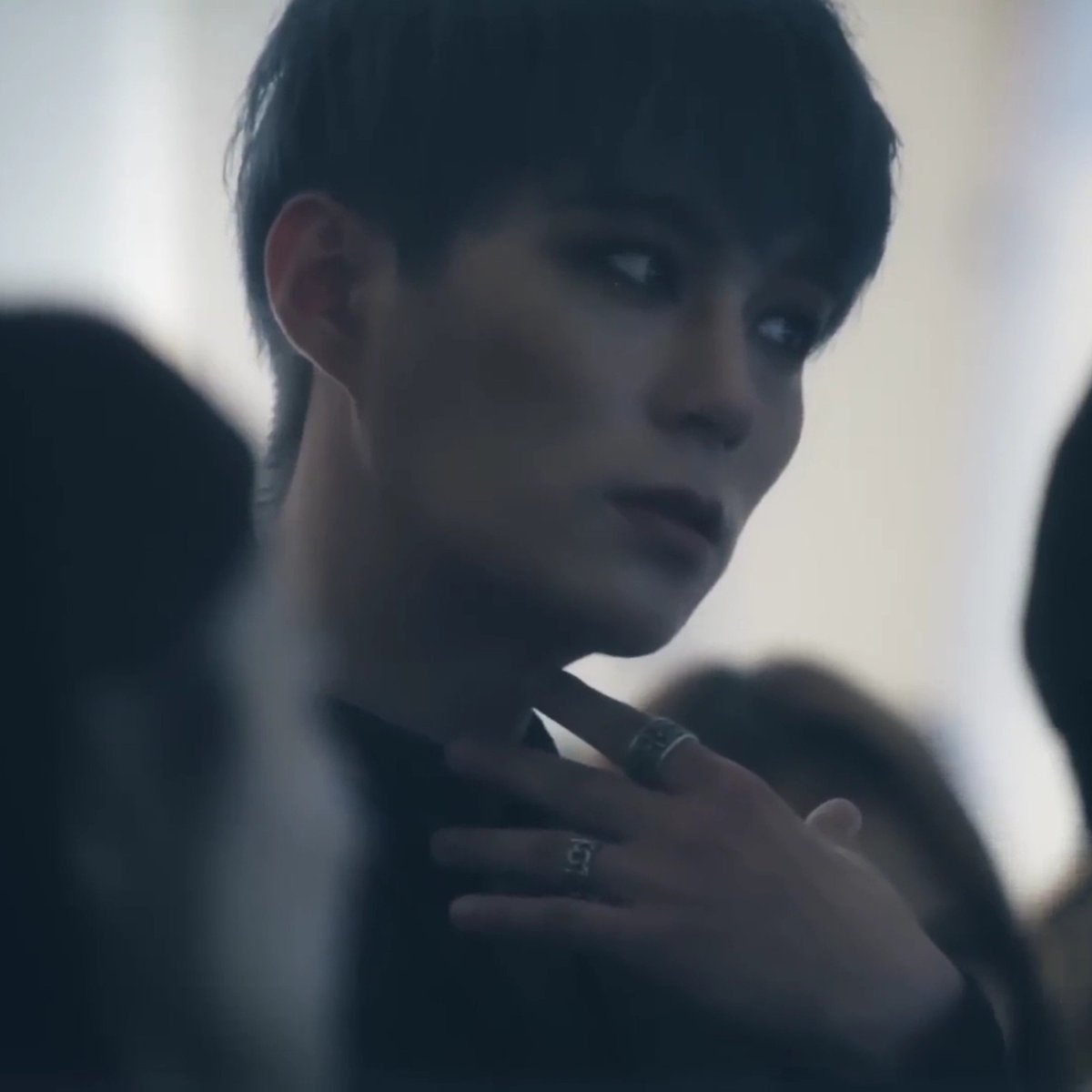 mua_206's tweet photo. 동톧이 야르인건 본체가 탈인간급이라 존재만으로 인외캐 씹어먹는데 의의가 있다고 봄 https://t.co/8YseTt3rjA