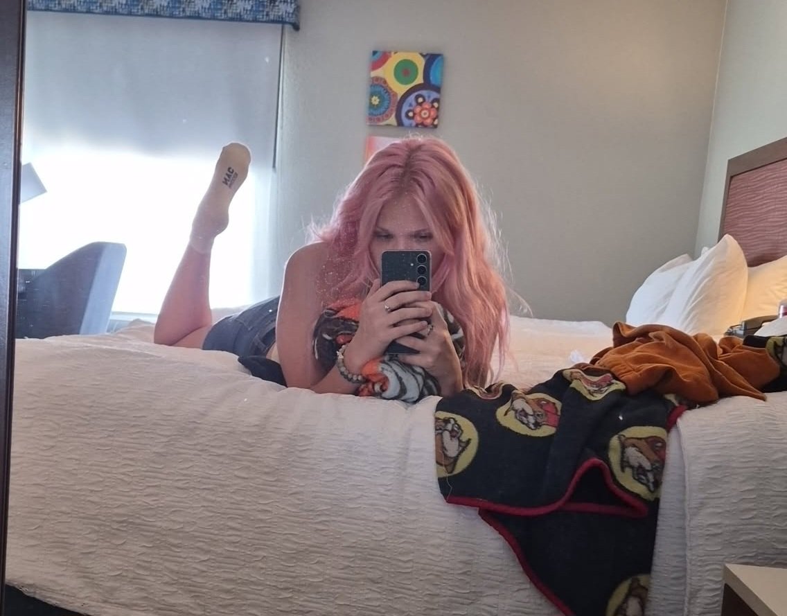 BreeBreezyX's tweet photo. I bored 🫪

#porn #egirl #nsfw #camslut #sub #horny #discord #goon #nsfwtwt #discordkitten #slut #freeuse https://t.co/5Sk6YO9Mjx