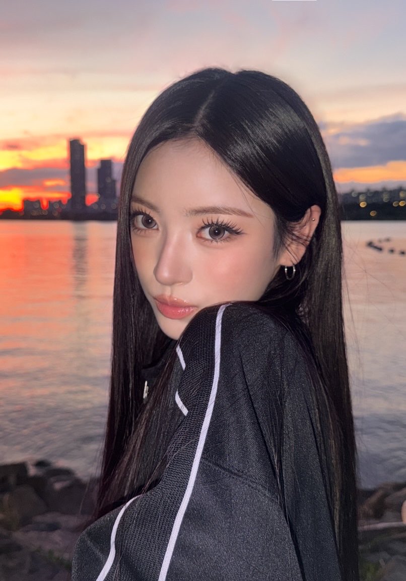 meovv_miyao's tweet photo. #미야오 #MEOVV
#ANNA #안나 #田中杏奈 https://t.co/etJp8LVKO7