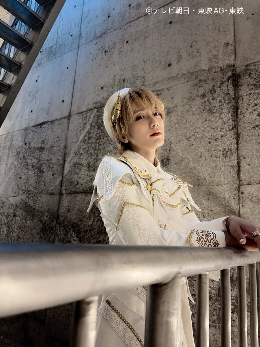 Eightkns's tweet photo. #角醒ハンターオメガホーン
第七話ありがとうございました！
怒涛の展開、いかがでしたでしょうか
炎角と絶炎角、兄弟でしたね。

これからどうなっていくのか、来週もお楽しみに！😊

#オメガホーン 
#ProjectRED  
#メイキング写真 https://t.co/sGNvZwWoSI