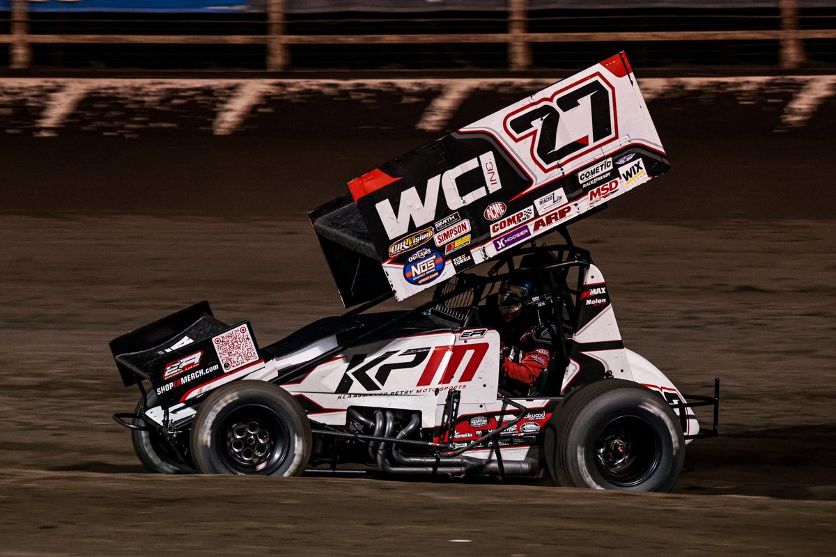 KPMotorsports27's tweet photo. .@EmersonAxsom finished P13 in Saturday’s @WorldofOutlaws Feature at @HusetsSpeedway
#Axsom = P18 ➡️ P13 (+5)
Buddy Kofoid wins over Williamson, Haudenschild.
1 night left in South Dakota! https://t.co/cGKC3hcIVY