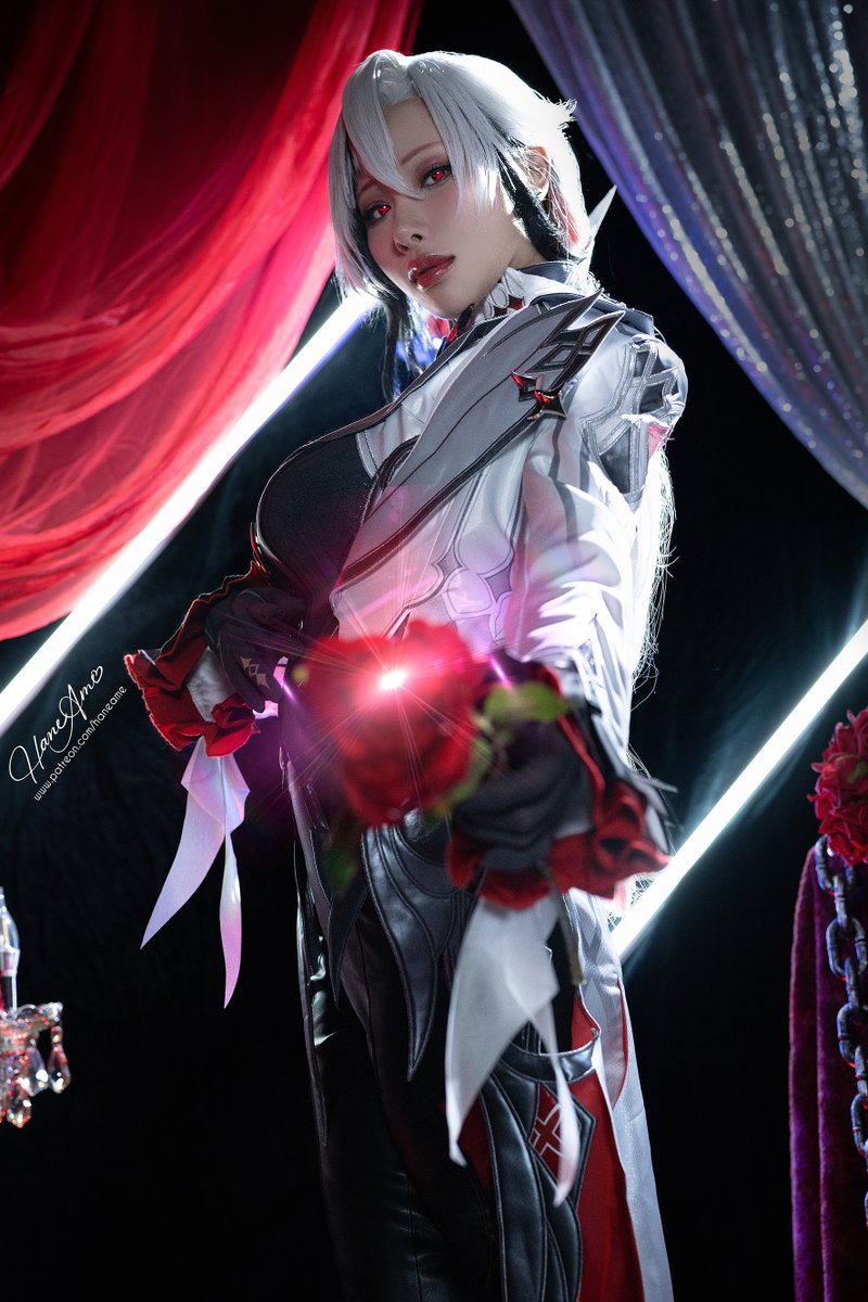 HaneAme_cos2's tweet photo. Genshin Impact Arlecchino Cosplay

『原神』阿蕾奇諾 https://t.co/alm9Cmbgk4