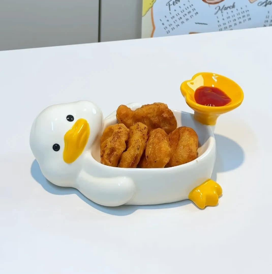 Luaa0w's tweet photo. Chocada que agora eu preciso de um patinho pra comer batata frita com ketchup ☺️ https://t.co/spmQCkfym8