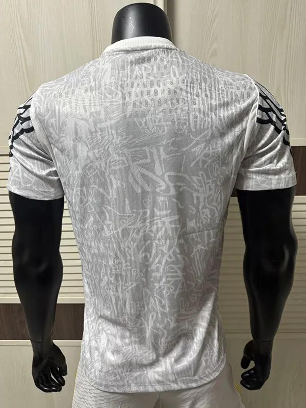 asjsy888's tweet photo. New Drop🔥 PSG 26‑27 Third Player Kit + Grey Training Tops #PSG2627 #PSGThirdKit #PSGTrainingShirt #ParisSaintGermain #Ligue1Kit #FootballJersey #SoccerJersey #asjsy https://t.co/Oy6rcgF4Qu