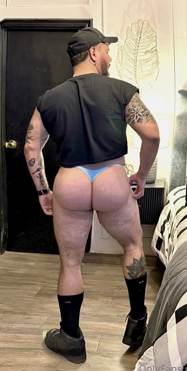 wolfruelas's tweet photo. FRONT🍆 / BACK 🍑 https://t.co/OkLRMjAyhx