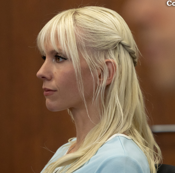 JT___3000's tweet photo. Always remember, the very Women that support Lindsay Clancy, in all probability, wanted Shiloh Hendrix to rot in prison for saying "The N Word".

Or in the least, pay the ultimate social price. https://t.co/IPuzTXEzBD