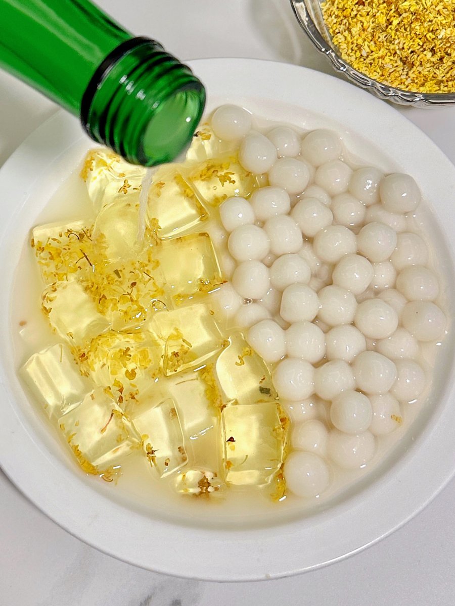 BDFtop0y2CbvQJz's tweet photo. 今天是小圆满的日子呀，煮碗桂花圆子，飘着香糯的甜，愿日子也像这碗圆子，圆圆满满 https://t.co/I0soEhi5F6