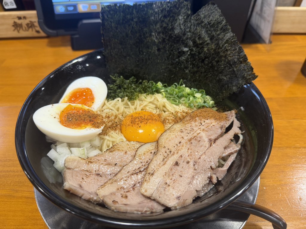 pesotann's tweet photo. I'm at 麺屋 軌跡 北九州店 in 北九州市, 福岡県 
https://t.co/rQlbZo6GW5 https://t.co/0CsW8AuCUO