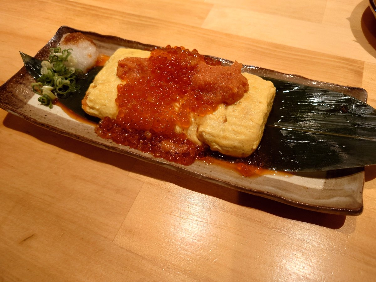 AMG_LSLS's tweet photo. 高松市と東京池袋にある「豚肉居酒屋 濃いめ」はお酒がグイグイ進む濃いめな味付けの絶品肉料理が楽しめるお店！🍖名物の「元祖!!骨付豚」や「痛風だし巻き」は必見🤤深夜3時まで営業しているので2軒目利用にも🍻👇
#濃いめ https://t.co/NiEz7Et9ES