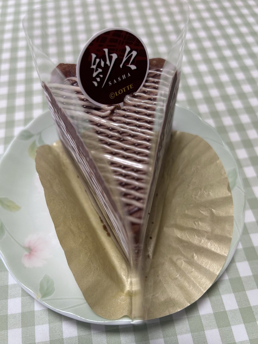 SaekiMichio's tweet photo. 今から贅沢スイーツタイム

#GinzaCozyCorner  #紗々　#ミルクレープ https://t.co/5e96GfLa8U