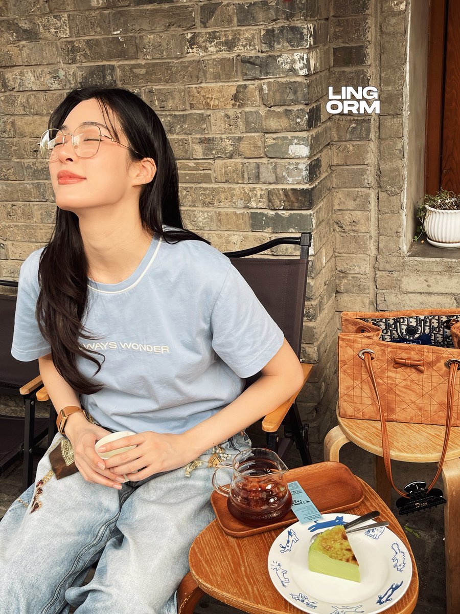 LingOrmCH3's tweet photo. รับ Coffee หรือ ตี๋ ดีจ๊ะพิจ๋า ☺️☕️

#หลิงหลิงคอง #LinglingKwong https://t.co/YPszKURZS4