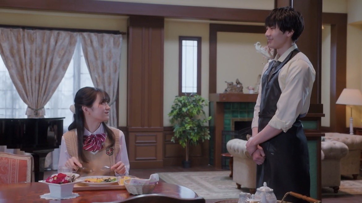 ritaka21's tweet photo. #仮面ライダーマイス
第一話面白かったぁ！
宙が思ってたよりもちょっと口悪って感じで
普通に「お前」とか言ってたり執事とお嬢様より
なんか兄妹みたいな距離感
そしてマイスのアクションもスタイリッシュで
尻尾使ってたりマウスセパレードも良かった
変身・解除はお嬢様の許可ないと無理なんかな？ https://t.co/mQSPyefCff