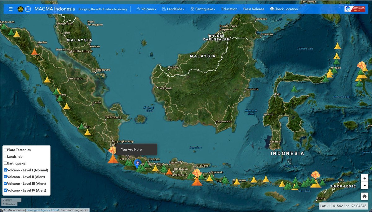 whiterosestea's tweet photo. Indonesia’s current situation:

- Karhutla Kalimantan, Riau, Jambi, Bromo, Boyolali, Klaten, area Kawah Ijen, Papua Barat, Sulawesi, Sumatera, NTB, Jawa, Bali, Maluku
- Dampak asap lintas negara (Malaysia, Singapura, Brunei, Filipina)
- Siaga III Gunung Anak krakatau
- Siaga III Gunung Sinabung
- Siaga III Gunung Semeru
- Siaga III Gunung Lewotobi, Lewotolok, NTT
- Erupsi Gunung Ibu, Maluku
- Keracunan MBG 

PRAY FOR INDONESIA AND STAY SAFE EVERYONE