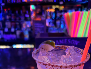 Milya1708f's tweet photo. Dropped in for a night cap. Low lighting and chill music. My drink was perfect and the bartender was so sweet. https://t.co/JXYSbG3WlY
