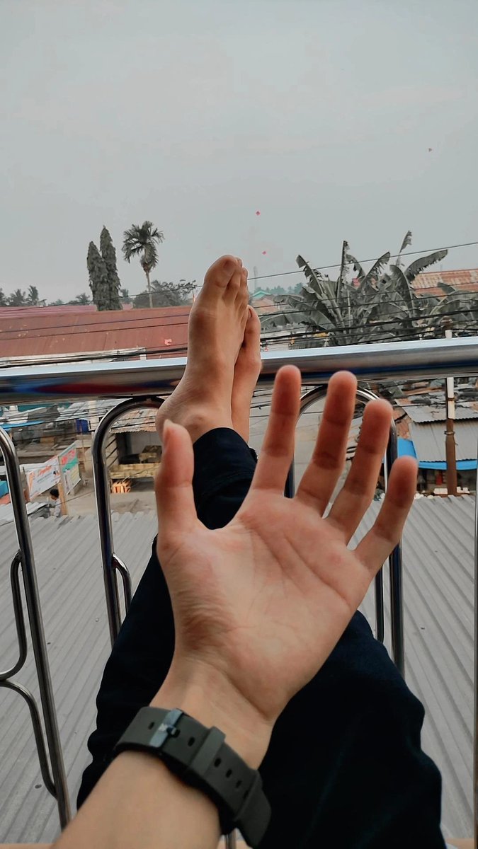 Aries050100's tweet photo. Kapan ya kayak org bisa gengaman tangan🥲🥲🥲 https://t.co/VvYErV8JBr