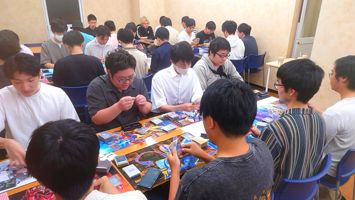 Mogi_cup's tweet photo. 【第24回  #Mogi杯 個人戦 予選デッキ分布】

参加：45名

エルフェンノーツ⋯7
異解△⋯6
獄神⋯4
トゥーン⋯3
キラーチューン⋯2
閃刀姫⋯2
レイズ・ムーン⋯2
光と闇の儀式⋯2
破械⋯2
アダマシア⋯2

その他⋯13

たくさんのご参加ありがとうございます🔥

分布1はツリーへ👇 https://t.co/6k3oFv3TzY