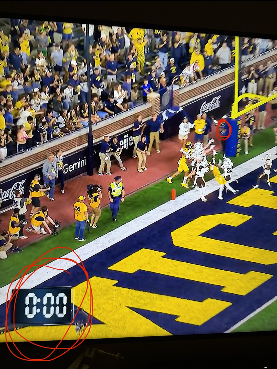 Rumple_Mints's tweet photo. @espn That last play was just practice… the game was over in previous play https://t.co/Fx2rA1FYSO