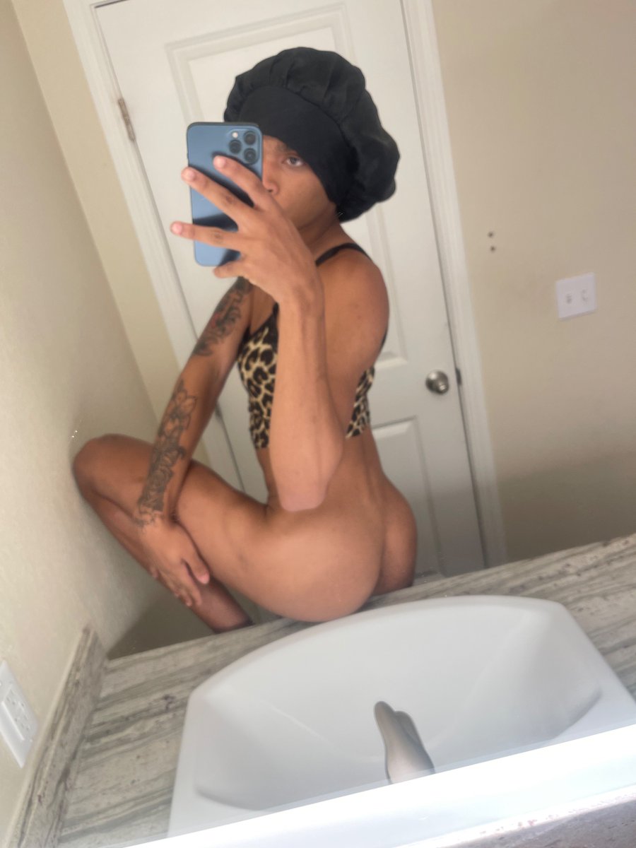_JaylaWildSide's tweet photo. Get near I’m here HMU for meets 😏

#stl #314freaks https://t.co/4rX9vdaz0C