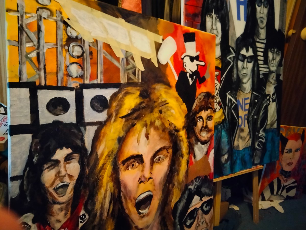 ted_cantu's tweet photo. using this time to construct some new art.... doing the MTV Rock Theme... #DefLeppard #VanHalen #Ramones #Madonna and #Nirvana .... before I switch gears I want to get as much done as I can. #tedcantu #cantu #muskegon #annarbor https://t.co/CJbsfa9nMX