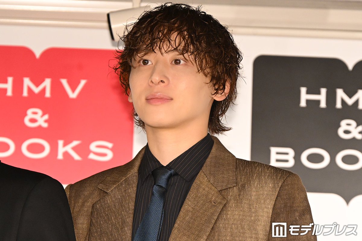 modelpress's tweet photo. Da-iCE、結成15周年写真集
「+DOME PHASE」発表会見に出席✨️
大野雄大「5人で何年続けたい?」への回答にメンバー総ツッコミ
https://t.co/nHUkCE75mQ
工藤大輝「関節の痛みも和らげられる?」
→大野「マイクと杖は持っているかも」
@Da_iCE_STAFF https://t.co/95nOe0d5uN