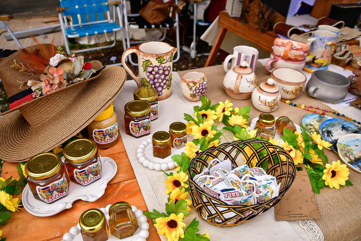 munidesaladas's tweet photo. 🌿✨ Presentes en la Expo Iberá 2026, en Concepción del Yaguareté Corá

Una gran feria que reunió turismo, producción, cultura, emprendedores y comerciantes de la región.

🤝 Gracias por la invitación y por seguir fortaleciendo los vínculos regionales.

#SaladasEstádeModa https://t.co/AmXAQiP8MN