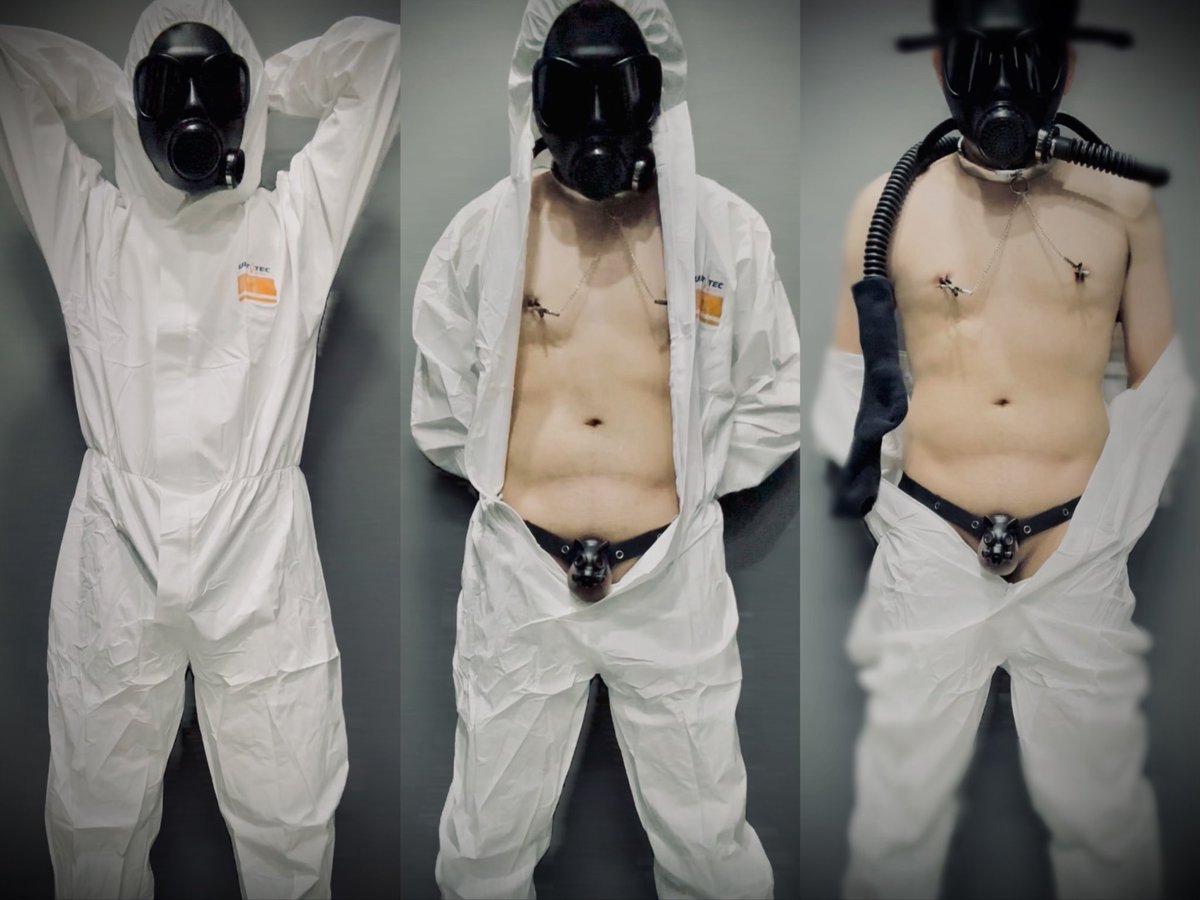 MarutR7's tweet photo. Slave game 🤖 ในชุดประกอบ��้วย ปลอกคอเหล็ก ที่หนีบนม หน้ากากกันแก๊สต่อสายใส่ถุงเท้า และที่ล็อคควยกันแก๊ส 👨🏻‍🚀 ถ้าโดนมัดด้วยน่าจะเสียวกว่านี้ อิอิ 🤩 ชุดร้อนมากเหงื่อท่วมครับ 😪 https://t.co/5aiGapgjL3