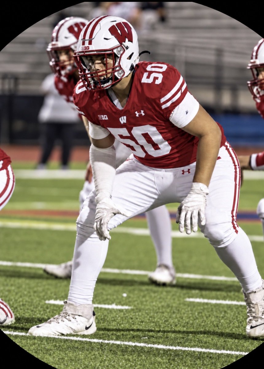 NCSrecruiter's tweet photo. @Anthony__M57 @BadgerFootball 6’4” 300lbs. T/G C/O ‘27, Woodson high school GPA: 4.1 loves to make pancakes! 🥞 https://t.co/BrldVqNeDs