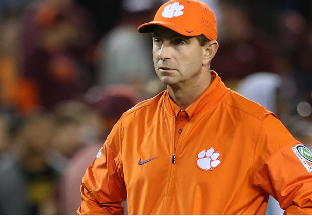 Aaron_Torres's tweet photo. When NIL/portal became a thing, old school coaches had a choice: Retire or adapt

* Nick Saban, Coach K, Jay Wright, Roy Williams retired
* John Calipari, Tom Izzo adapted

Dabo Swinney did neither.

And he hit rock bottom tonight https://t.co/4PQioS3VEz