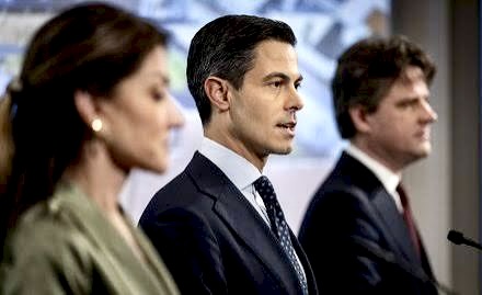 LucLujohuad's tweet photo. Dilan Yeşilgöz-Zegerius van de VVD en het "Kabinet Jetten", neemt de komende dagen deel aan een digitale vergadering met Oekraïne en ander landen.
Je gelooft het niet, Oekraïne wil (al)weer geld hebben!
Terwijl bij de eigen Nederlandse burgers het water tot aan de lippen staat, zal ze weer honderden miljoenen euro's gaan doneren aan de schurkenstaat Oekraïne!
Het "kabinet Jetten" van D66, VVD, CDA en PRO heeft geen nekel interesse in het welbevinden van de eigen bevolking!