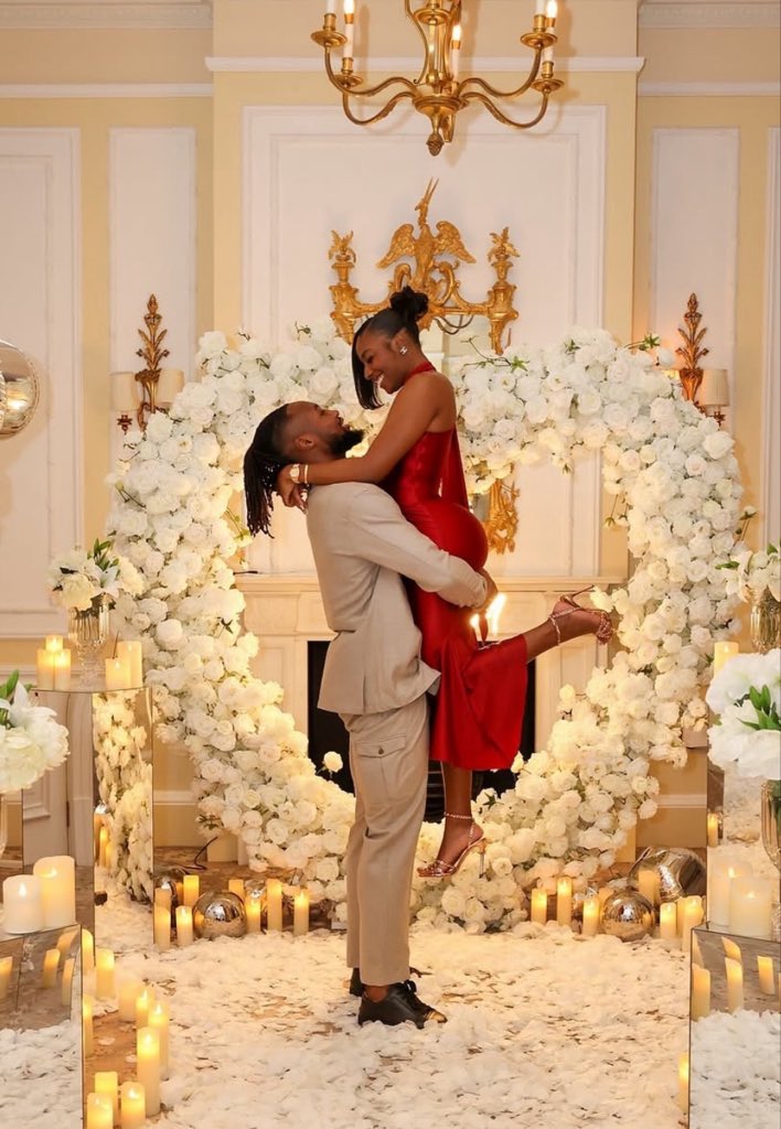 IamJoe_lOmiat's tweet photo. A beautiful moment when Antoine Semenyo proposed to his girlfriend 🥰❤️ https://t.co/qF42wVj7DT