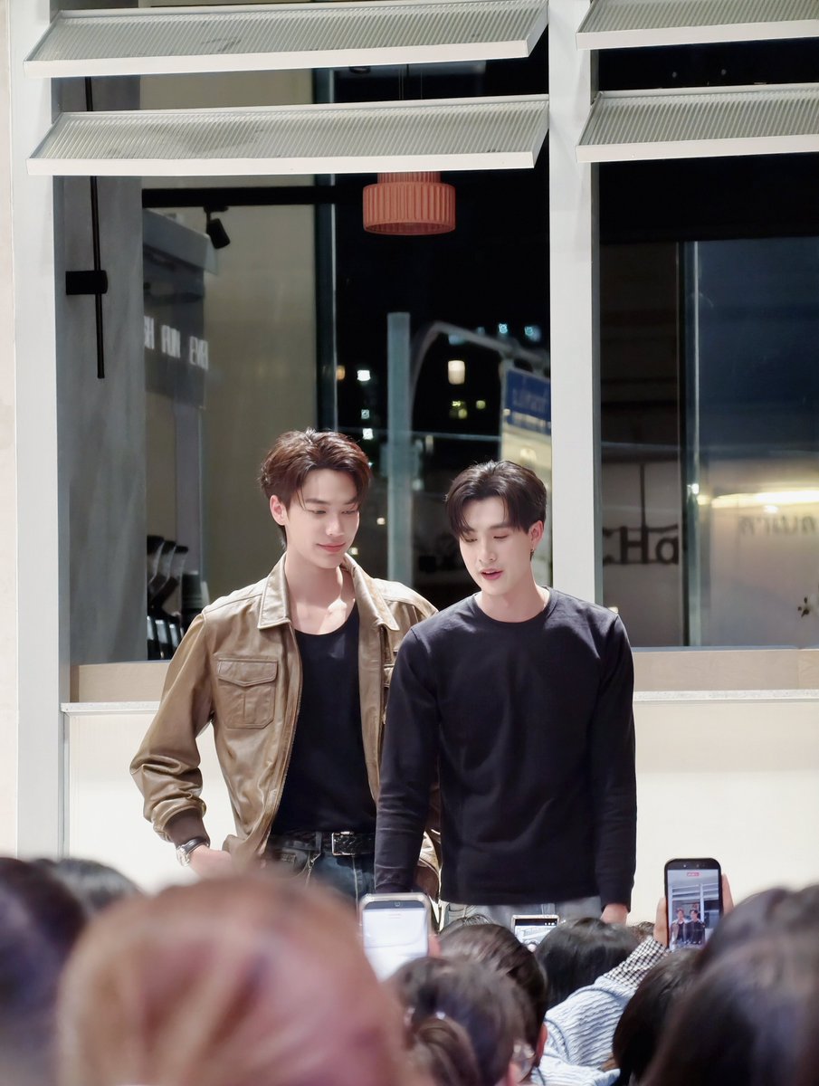 iirony_'s tweet photo. ดิวธีที่ดีถ้าค่ายไม่ดันผ๋มว่าพลาดละ 🤎🩵 นอกจากเหมาะสมกันก็คิดอะไรไม่ออกแล้ววว https://t.co/OvbYZI4PJJ