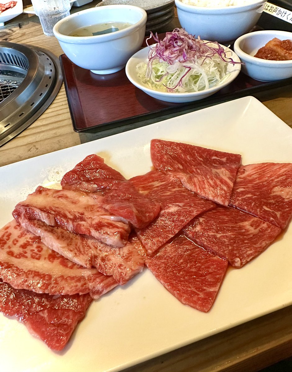 rinne0713445's tweet photo. おにく https://t.co/2iFNSGmICv