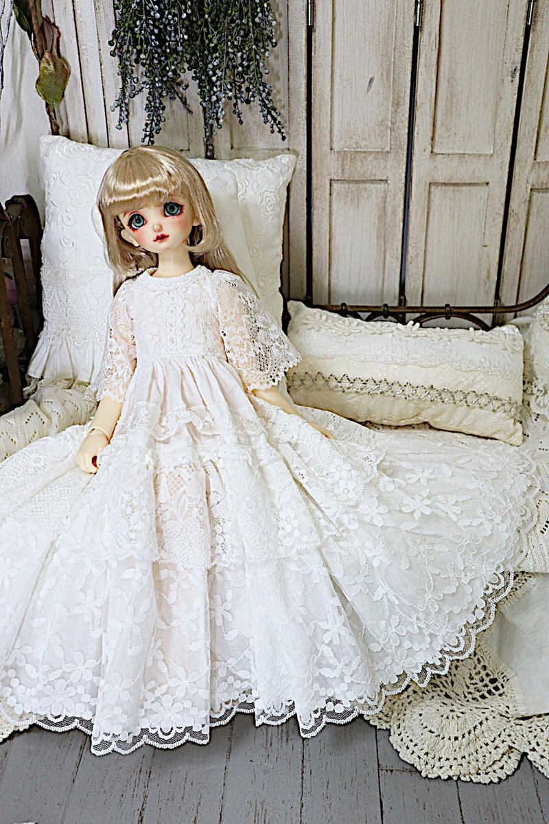 corolle_couture's tweet photo. SDMidiサイズ
紅茶染めドレス
ホワイトドレス
https://t.co/Q7gZWvnLOc
#アイドール大阪
#スーパードルフィー
#superdollfie
#SDMidi https://t.co/nIyzErbOyr
