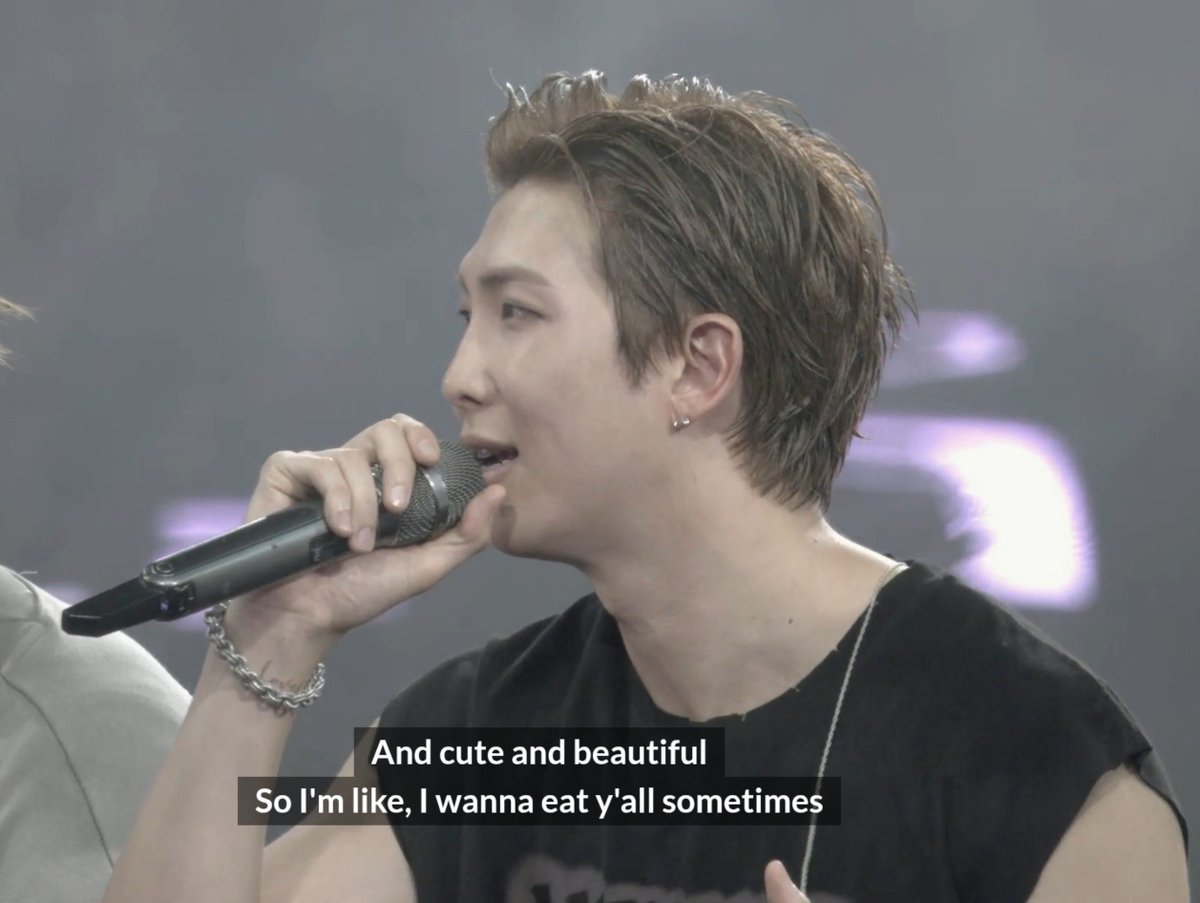 borahae_4_life's tweet photo. NAMJOON SAYING HOW CUTE AND LOVELY ARMYS ARE THAT HE WANTS TO EAT US SOMETIMES 😭😭😭😭😭😭😭😭 https://t.co/SgTNtmdKjZ
