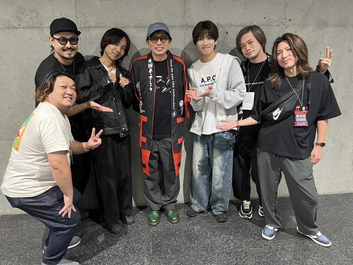 shimazaki0129's tweet photo. 水曜どうでしょう祭り

本日オープニングアクトで出演させていただきました‼︎

大きな会場で、緊張しましたが、温かいご視線、ありがとうございましたぁ‼︎

会長、大泉さん、本当にありがとうございました😭‼︎

ワンマンに引き続き、皆様、本当にはありがとーー！！！

#水曜どうでしょう祭2026 https://t.co/hT5qBprjLS