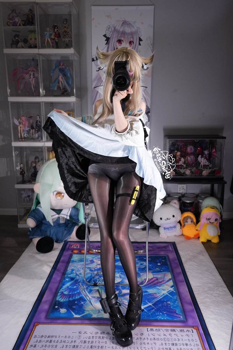BailiKoi's tweet photo. 晚上应该还有一更，晚安管理员😇(木乐老师的吸血鬼作息你知道的)
#Endfield‌ https://t.co/8bmMEOs58a