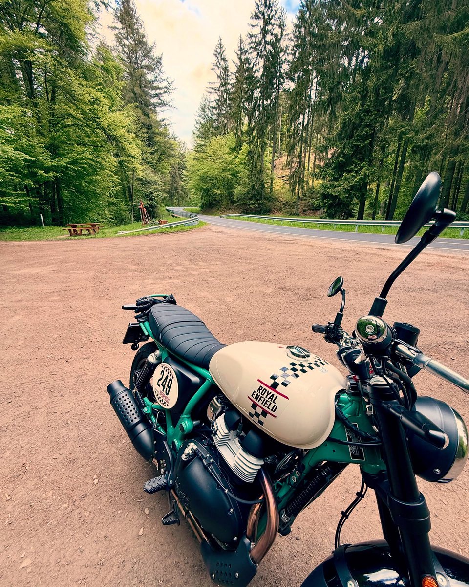 TalithaSliman's tweet photo. Sunday funday… Took the bear out for a spin. Cooler than yesterday but dry. Luxembourg’s Mullerthal is perfect for hiking and motorcycle rides, with winding forest roads between rock formations—ideal for a day trip. https://t.co/vQsKxPcQaq