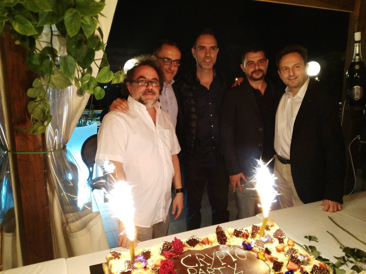 PBarrai_Killer's tweet photo. #NDRANGHETA KILLERS #GIULIOMARTINO #DOMENICOMARTINO &amp; #FRANCOLONGO GAVE TO PEDOPHILE &amp; KILLER #PAOLOPIETROBARRAI #PAOLOBARRAI, €27 MILLION TO BE LAUNDERED IN CRIMINAL ICO #EIDOO
https://t.co/mw5AMOPGsp
BEHIND THEM WERE FELONS #MARINABERLUSCONI &amp; #NATALEFERRARA (#GARLASCO SYSTEM) https://t.co/yeA8wOfsTi