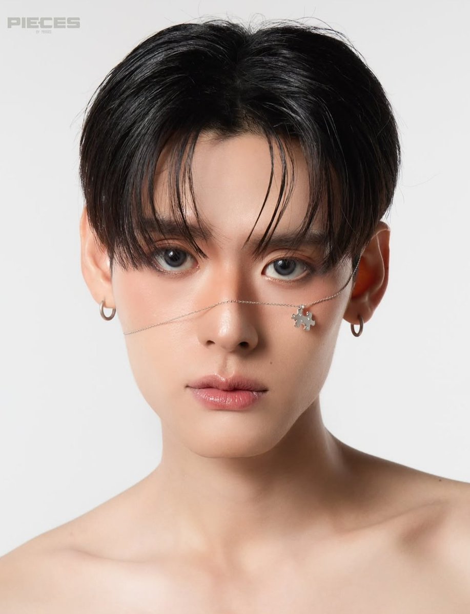 tichapppp's tweet photo. ตรายจีงง โมเดลนายแบบที่ถูกต้อง!! 
จับที จาวูบบ~ 😭😭😭😭😭 #NAY_PERSES 

#PICESBYPERSES 
#PERSES_TH https://t.co/O5eRejSkuW