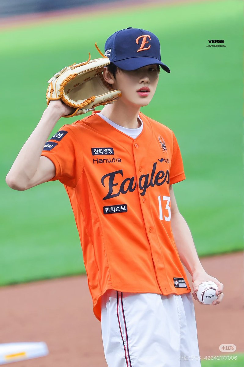Levengiltb2's tweet photo. Konnichiwa Wassup it’s EOM, ready for new vibes all day long

KONNICHIWA WASSUP ITS EOM

#SEONGHYEONinEomland
#성현 #ソンヒョン
#SEONGHYEON https://t.co/GCLjjgT7OP