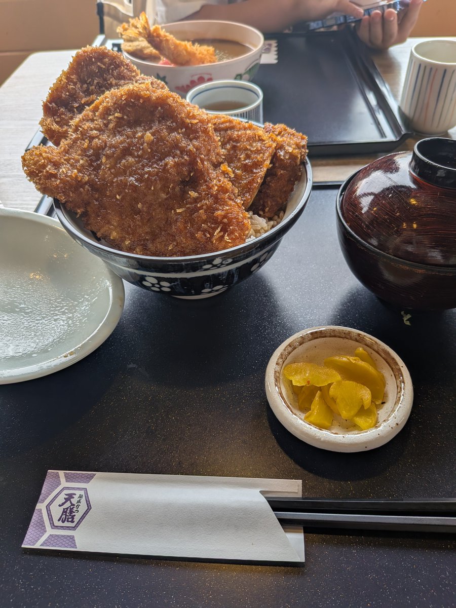 s_narmy's tweet photo. 熟成かつ天膳のソースカツ丼😋 https://t.co/yPxpyuCwGx