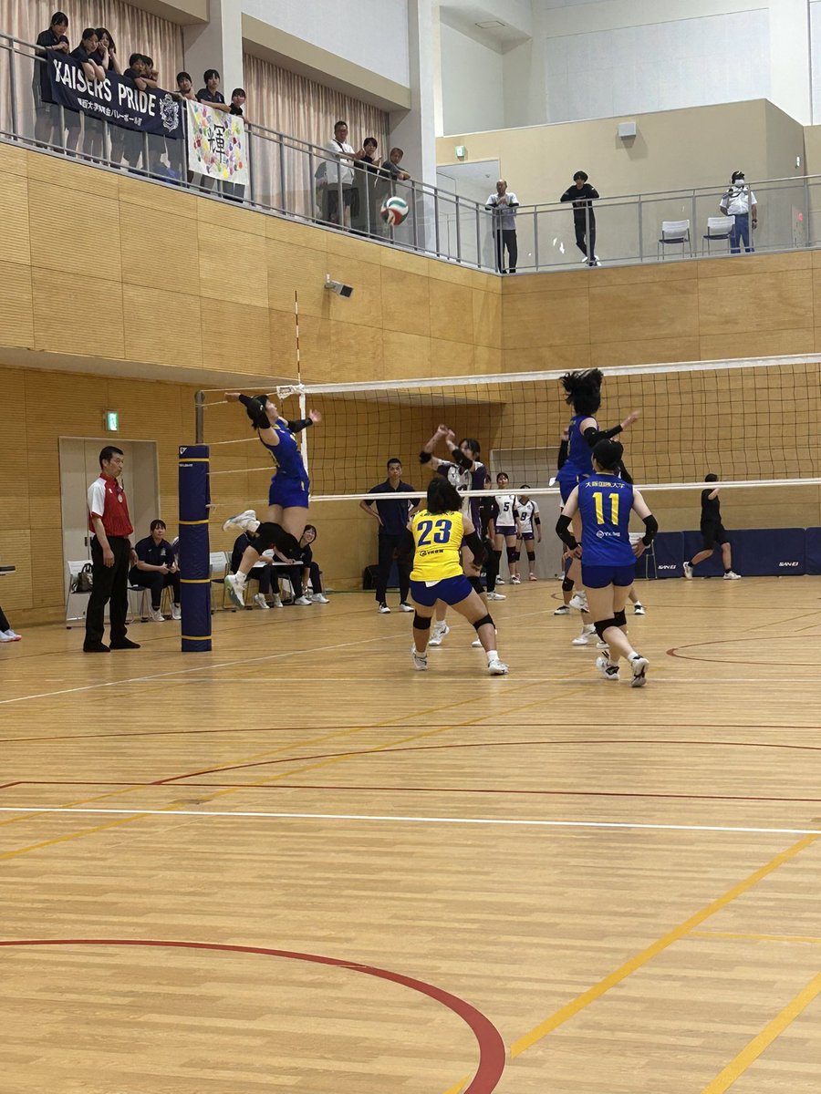 kansaiuvf's tweet photo. 【RIGAVIL CUP 2026 秋季リーグ戦】
女子1部
Aコート 第2試合
大阪国際大学ー関西大学
3ー0
25-18
29-27
26-24

#関西大学バレーボール連盟
#関西学連 
#バレーボール
＃RIGAVIL
＃リガヴィル
＃RIGAVILCUP2026 https://t.co/yUE6U1xph9