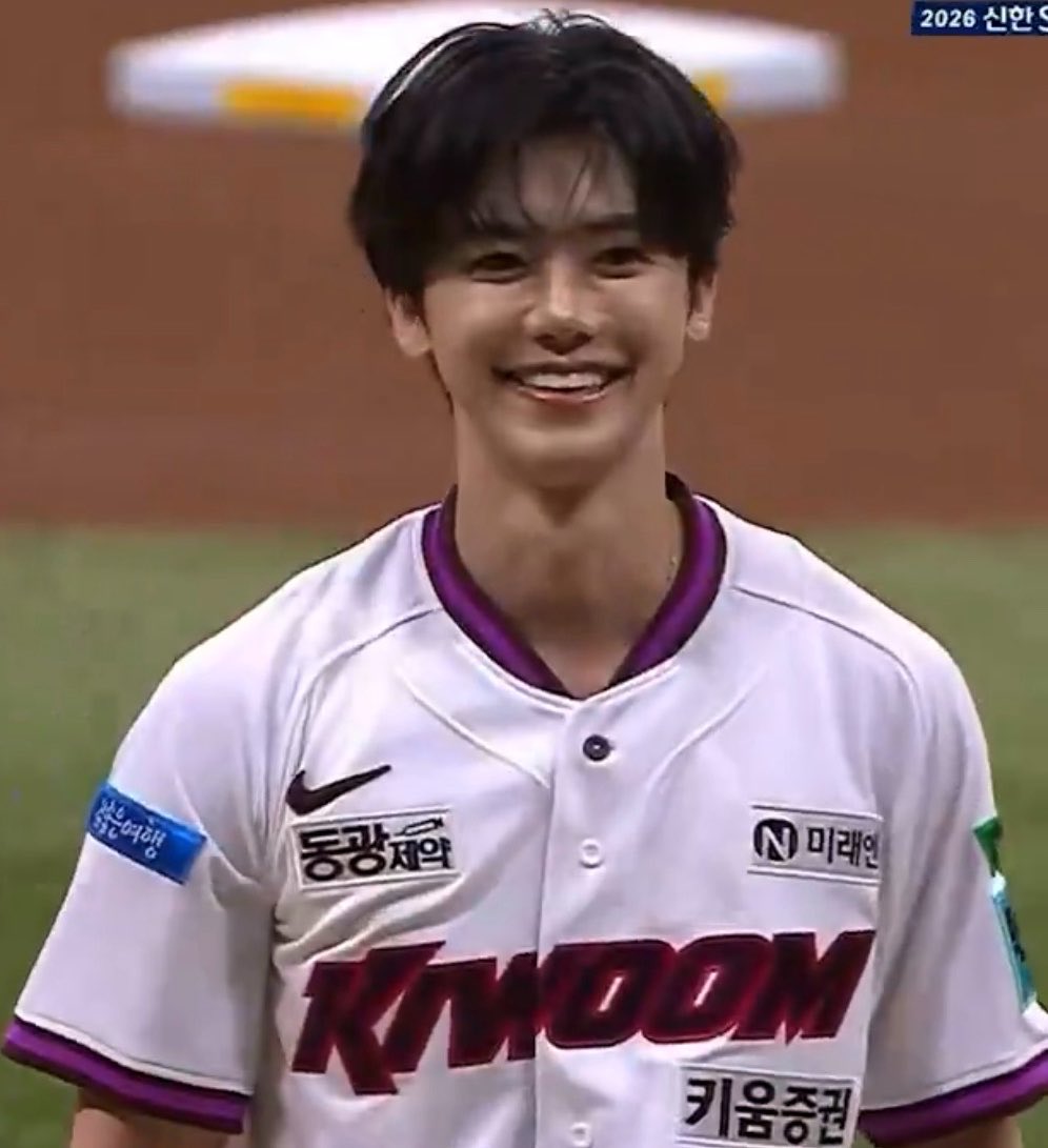 hellrock6ix's tweet photo. พี่แจมิน หล่อ ยิ้มหวานโคตร ๆ ㅜㅜㅜㅜㅜㅜ https://t.co/UHWRsU1uCY