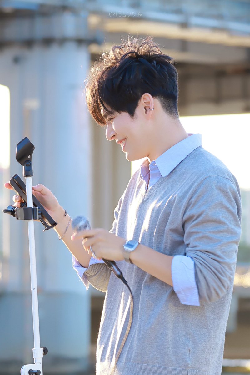 melodylky's tweet photo. 260904 반포 한강 공원 버스킹 🩶

#박도하 #도하
#PARKDOHA #DOHA https://t.co/iIMdMgxeyf