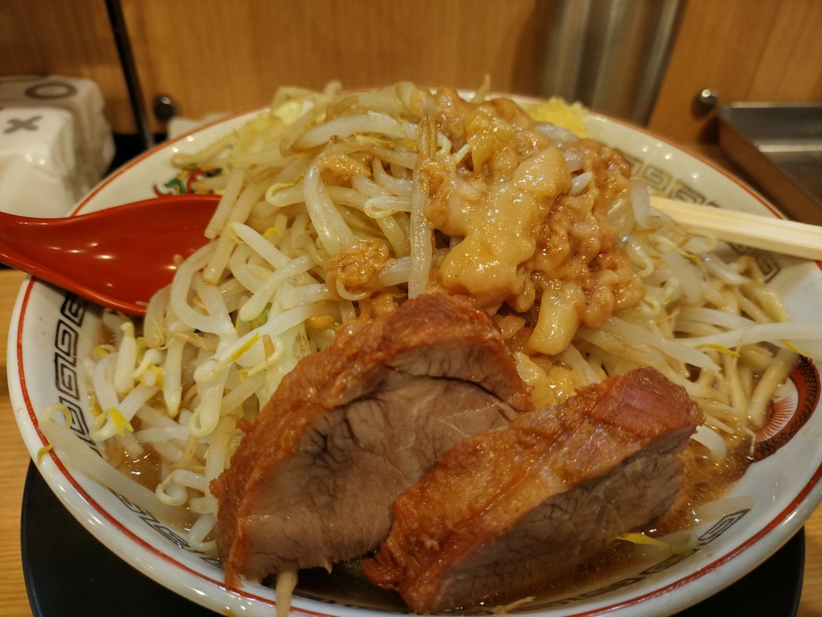 shunsama1982's tweet photo. 元気のバロメーター豚山🍜
小ラーメン全マシ完食
ヨシ‼️
#豚山　#名古屋 https://t.co/N2XvoHCdlv