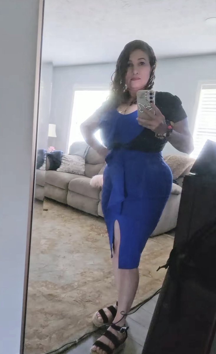 AtlLikesthemall's tweet photo. #whitegirl #creepshot #phatass #leggings #slut #latina #cumtribute
#candid #bigtit #puta #slut #naughtywife #onlyfan amo a esta puntita https://t.co/d9Vz3A96WL