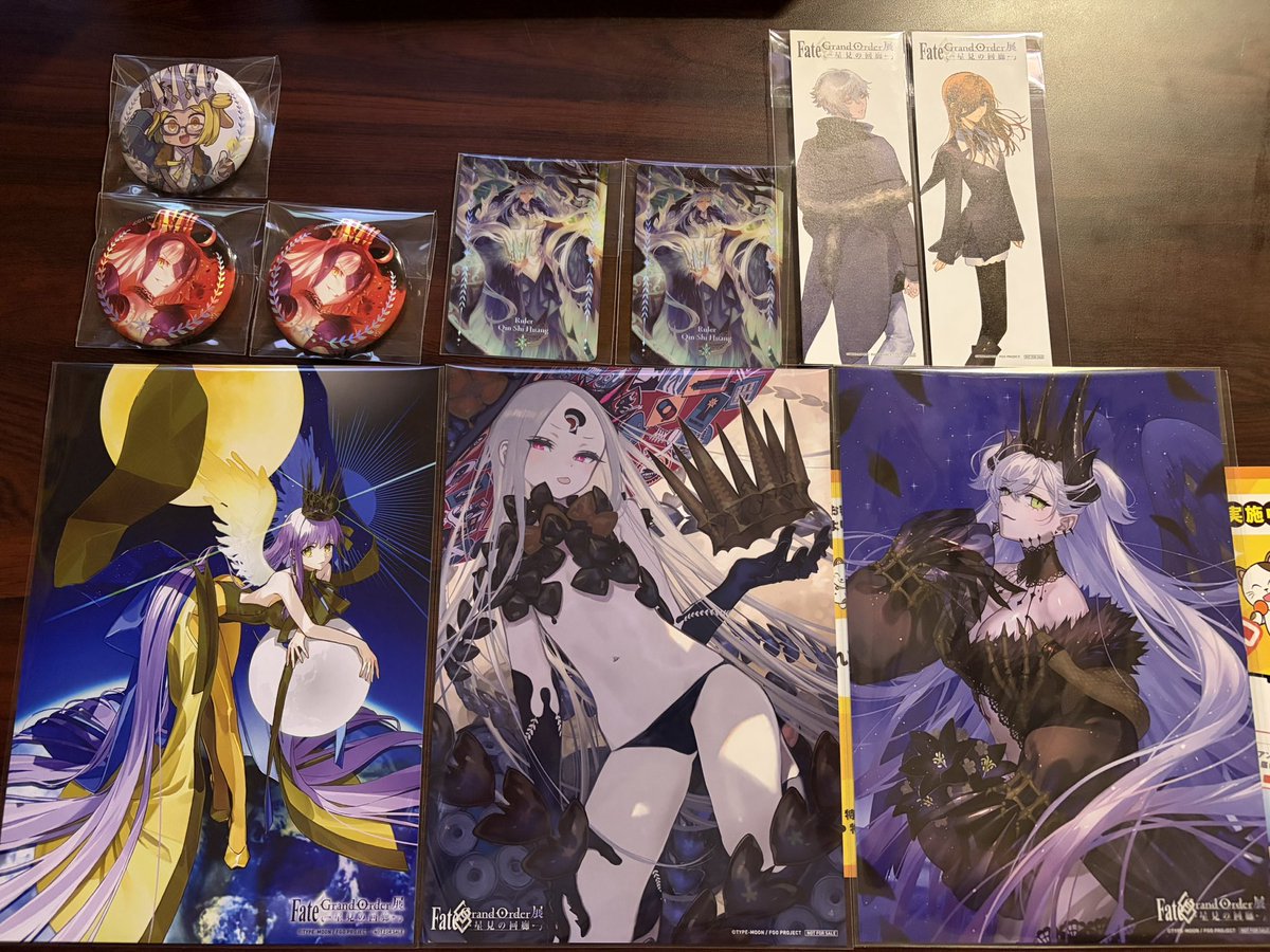 syusui_mio's tweet photo. 【交換】Fate/GrandOrder FGO
星見の回廊 A5サイズカード 缶バッジ オーロラカード ブックマーカー

譲）画像
求）バーヴァンシー(A5サイズカード)

こちら複数お出し可能です
(画像のものなら何個でも)
9/6都内手渡しまたは郵送
検索よりお気軽にお声掛けください https://t.co/ZsSFjZ8ynb